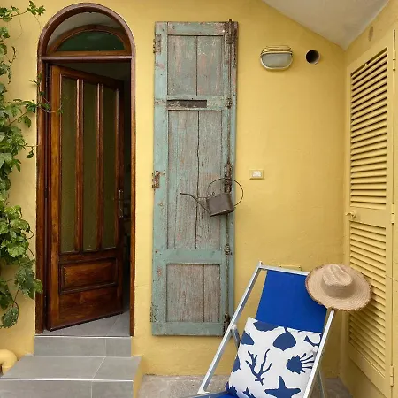 Dell'ospite Ischia Apartment