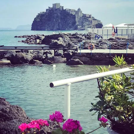 Dell'ospite Ischia Apartment